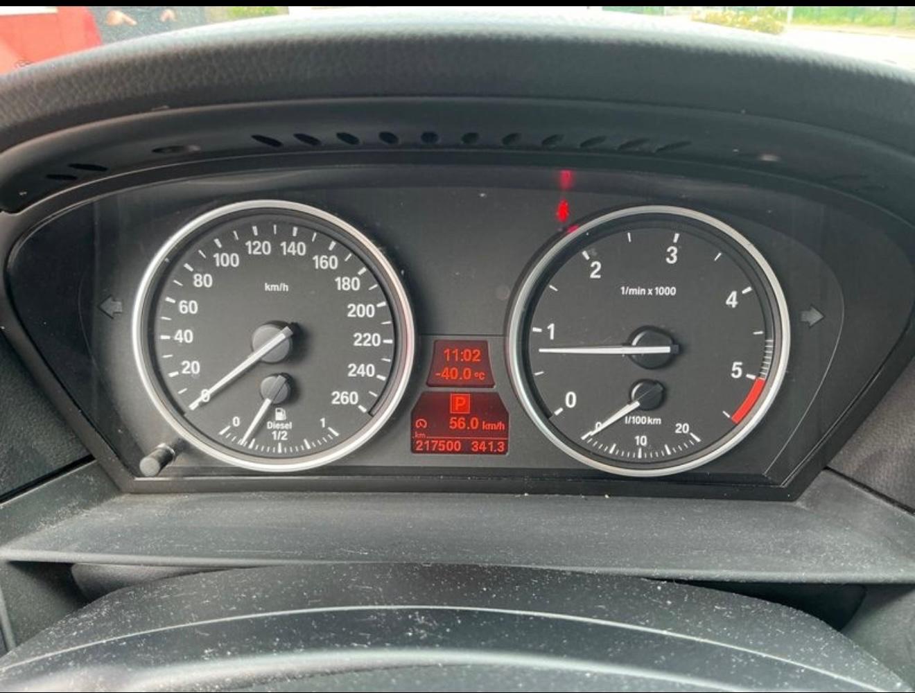 BMW 520 2010 — photo 7