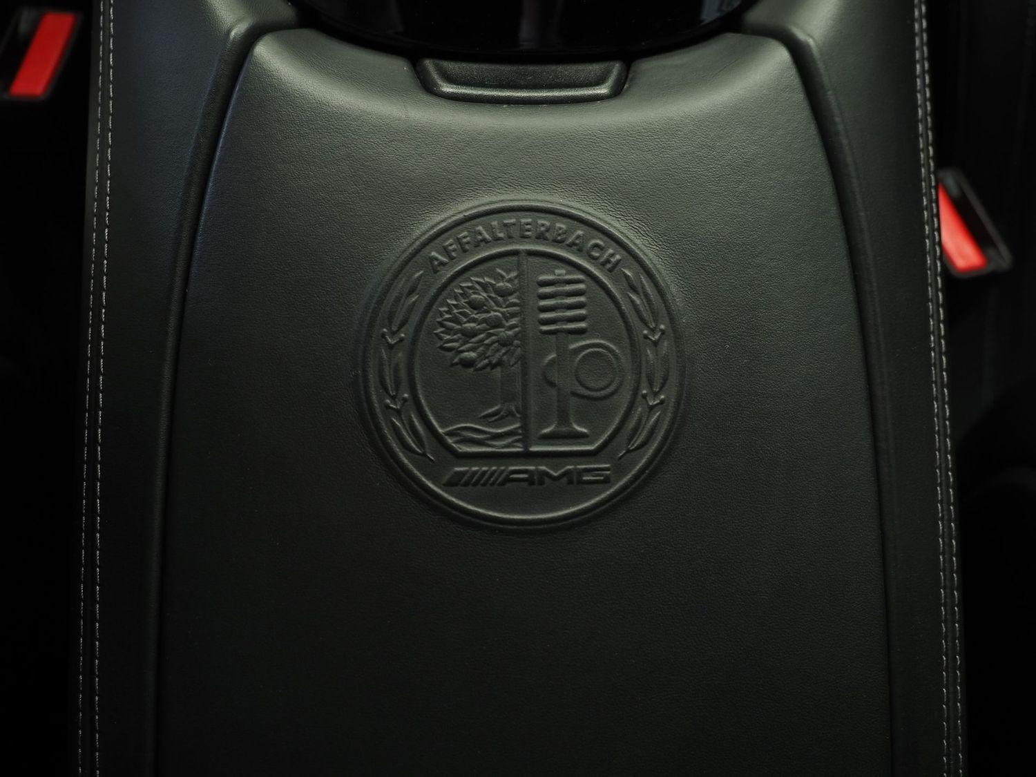 Mercedes-Benz AMG GT C Coupe CARBON // BURMESTER // GLASS ROOF