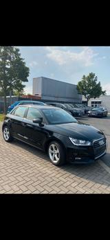 Audi A1 TFSI Sportback, KLIMAANLAGE, TEMPOMAT, HU neu - Audi A1: Von Privat
