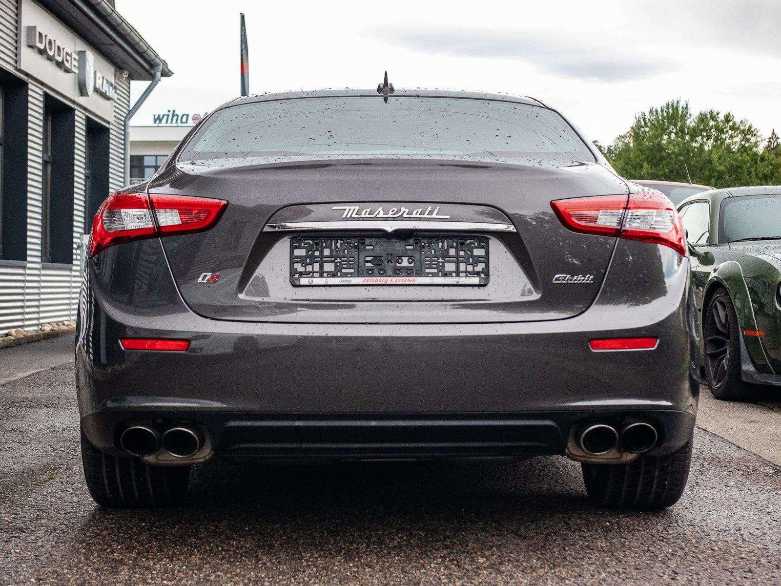 Fahrzeugabbildung Maserati Ghibli 3.0 V6 S Q4 Automatik
