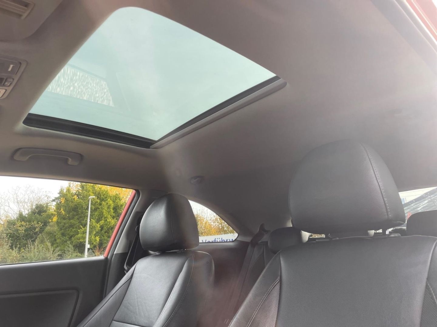 Fahrzeugabbildung Hyundai i20 Coupe 1,4 CRDi Style Leder Allwetter Panoram