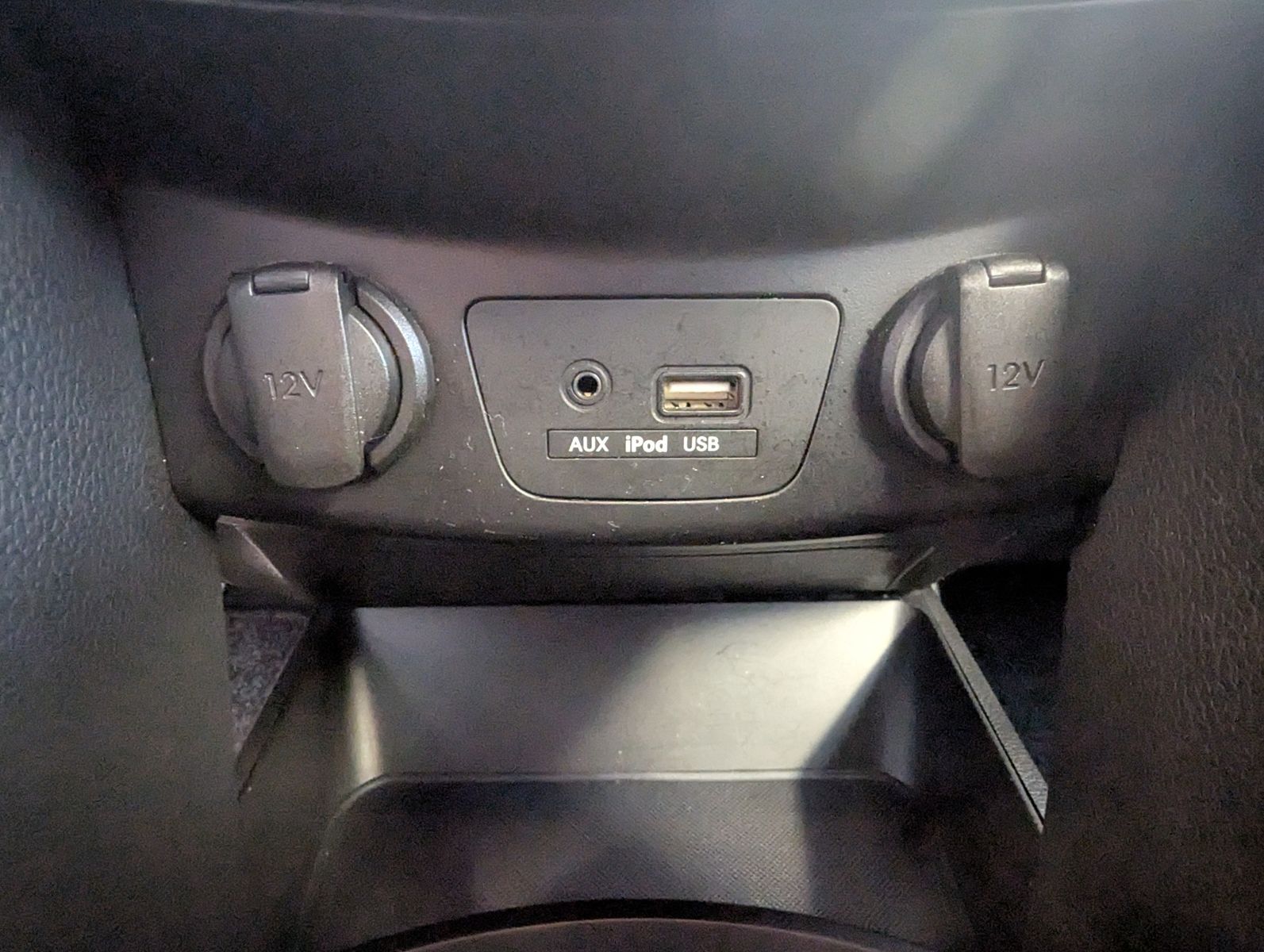 HYUNDAI i30 1.6 TGDI Turbo Navi Kamera T-Leder 18" - Image 24