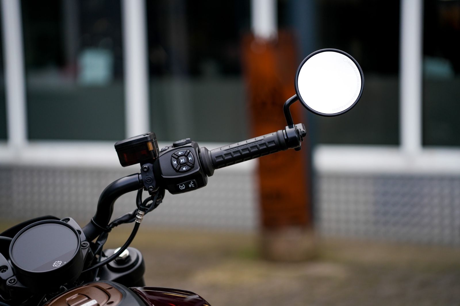 Fahrzeugabbildung Harley-Davidson RH1250S Sportster S - Jekill & Hyde