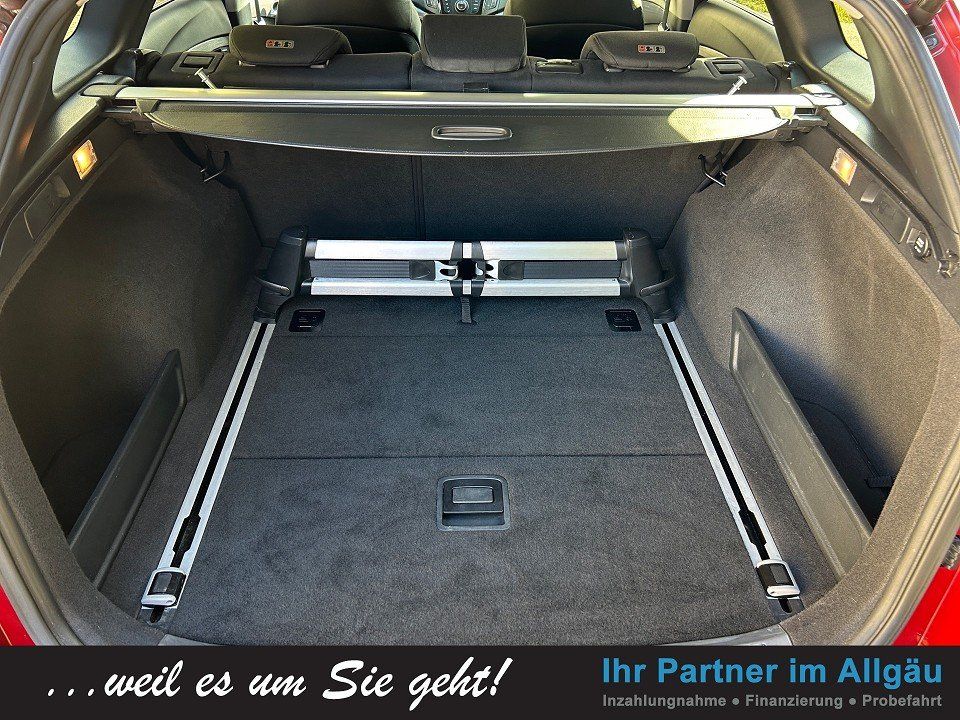 Fahrzeugabbildung Hyundai i40 KOMBI 2.0 GDI STYLE NAV+KAMERA+PDC GARANTIE+