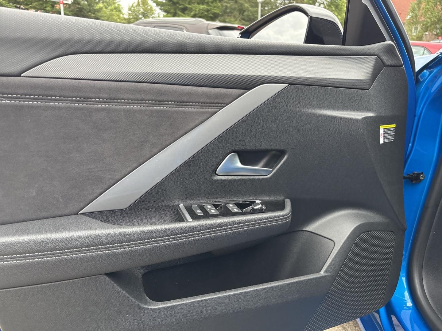 Opel Astra Electric Ultimate AT NAVI El. Panodach 360
