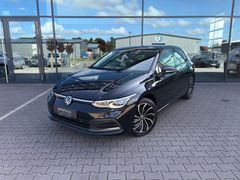 Fahrzeugabbildung Volkswagen Golf VIII Lim. Active eTSI *AHK*LED*TEMP*SHZ*