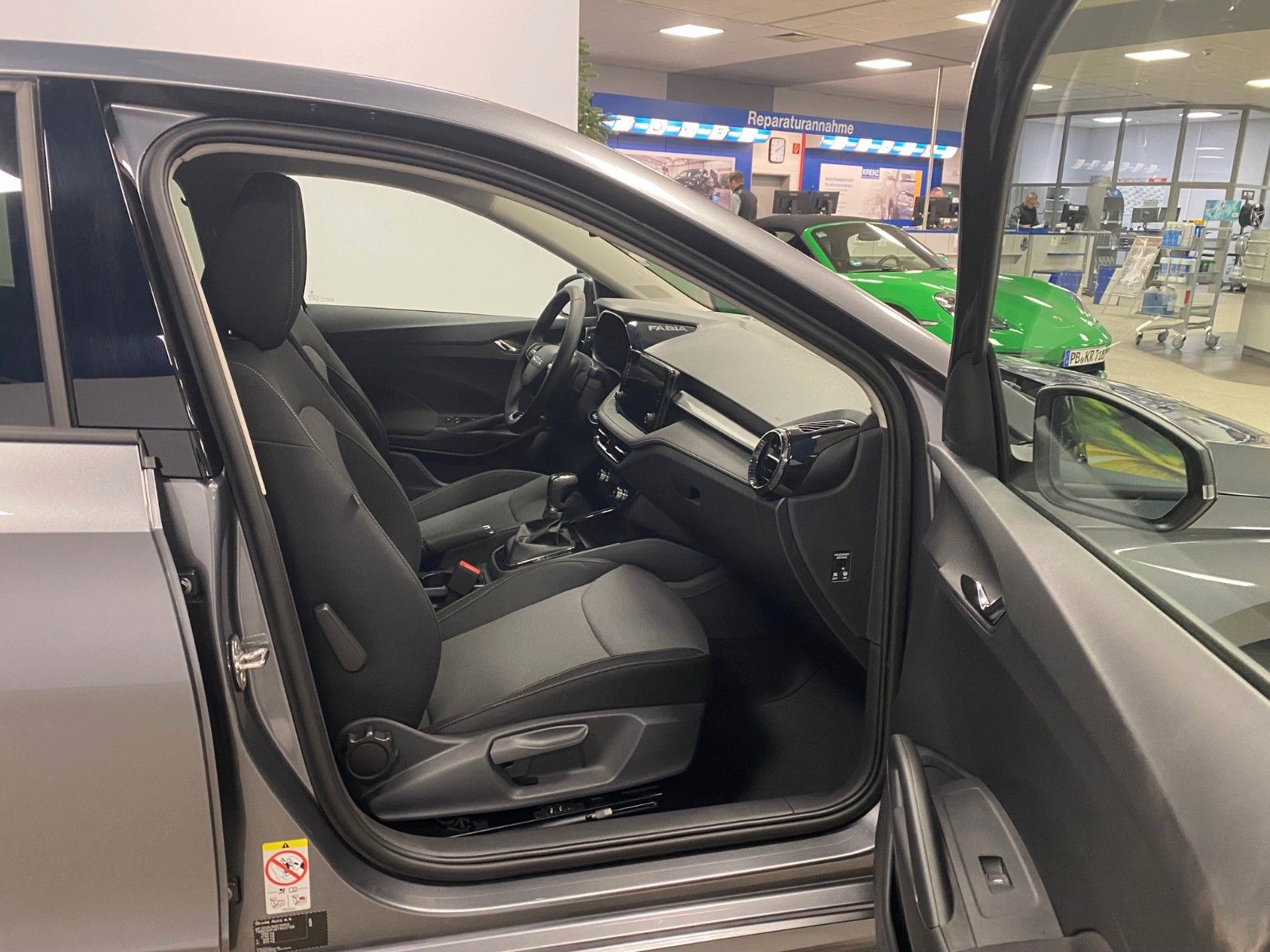 Fahrzeugabbildung SKODA Fabia 1.0 TSI DSG Selection+GARANTIE 2030 100tKM