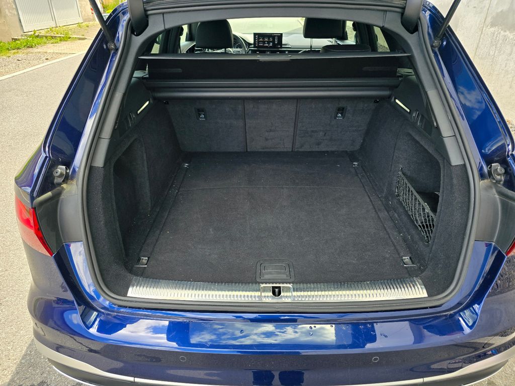 AUDI A4 Avant 45 TDI quattro 3.0 V6 Diesel S-line AUDI A4 Avant 45 TDI quattro 3.0 V6 Diesel S-line