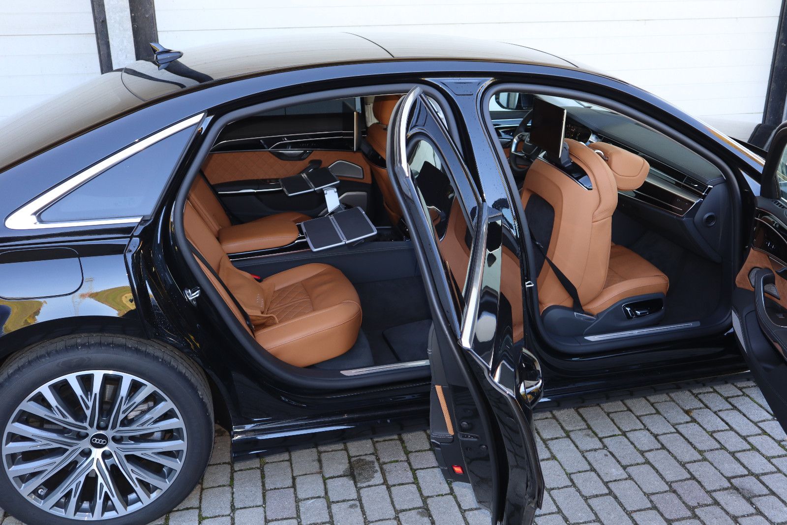 Audi A8L 60 TFSIe lang exclusive RUHESITZ/AHK/UPE193`