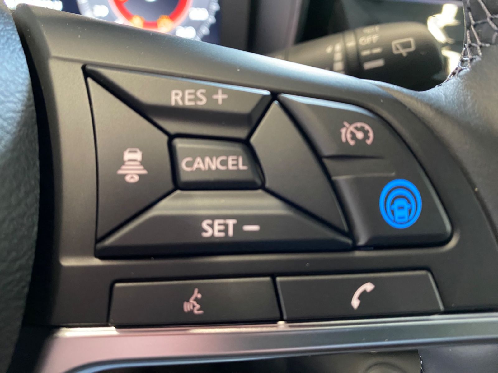 Fahrzeugabbildung Nissan Juke Tekna - Leder, BOSE