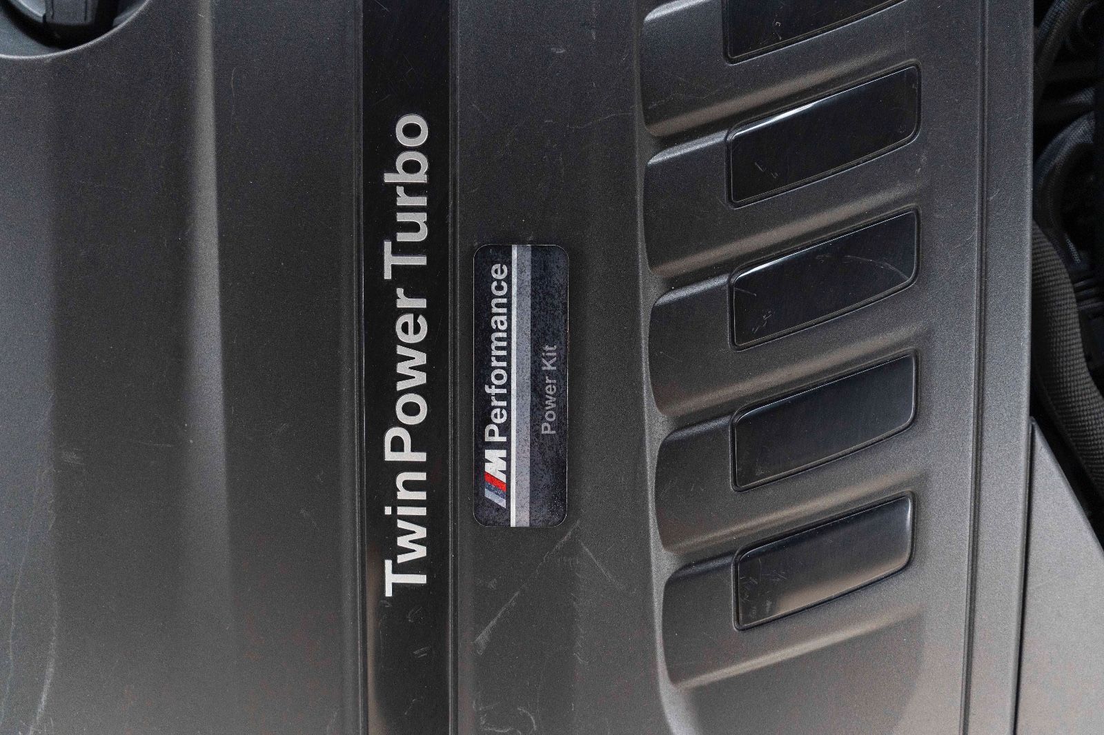 Fahrzeugabbildung BMW 440I M-Performance HUD H&K LED CARPLAY KAM REMUS