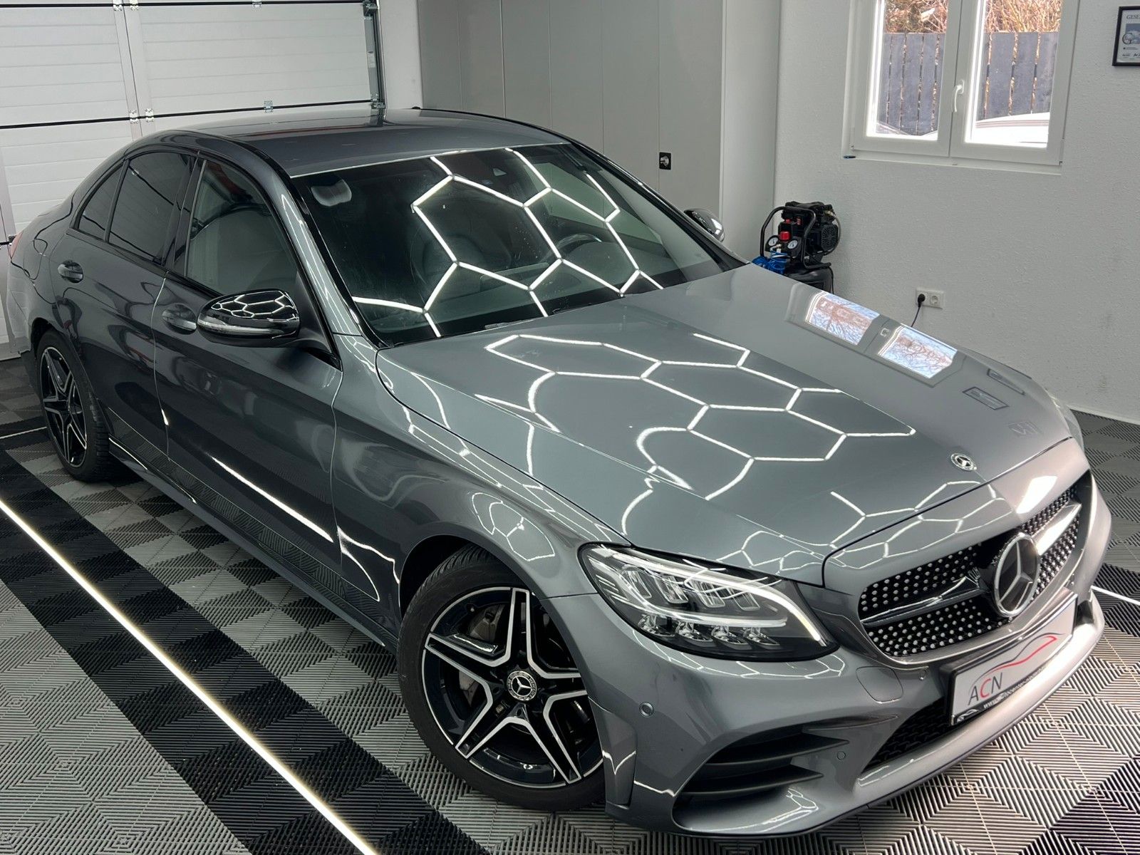 Fahrzeugabbildung Mercedes-Benz C 300 d Lim. AMG-LINE/COMAND/KAM/VIRCO/AMBI+