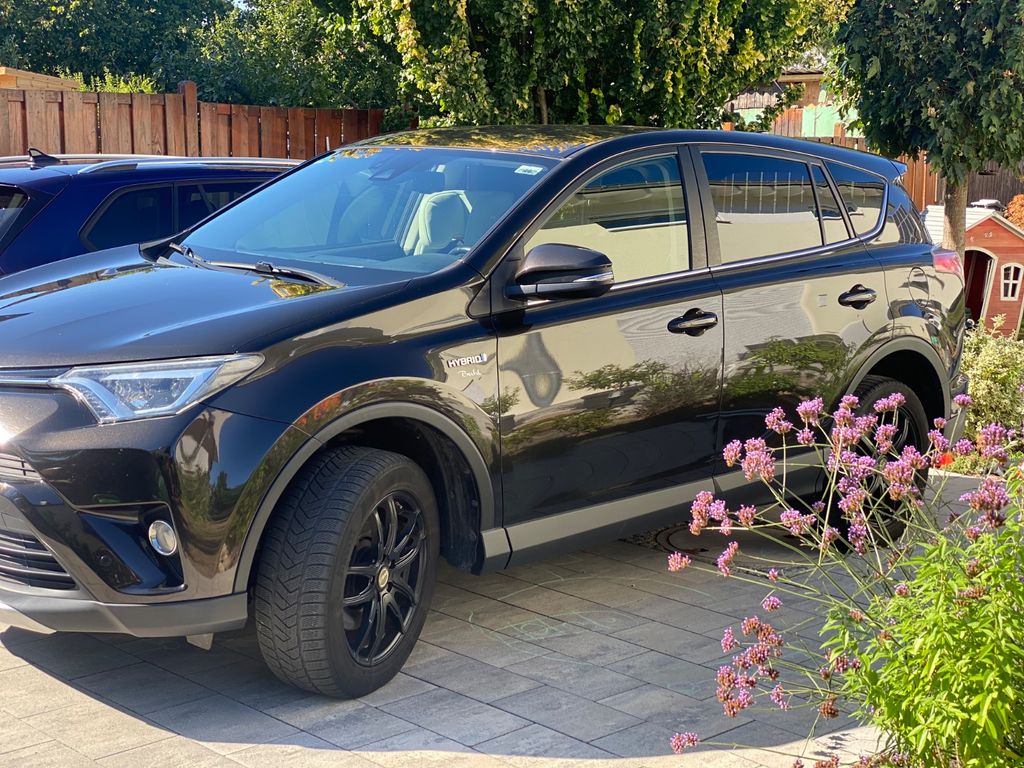 Image of Toyota RAV 4
