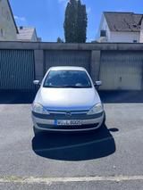 Opel Corsa 1.0 - - Opel Corsa aus 2004: 1.0
