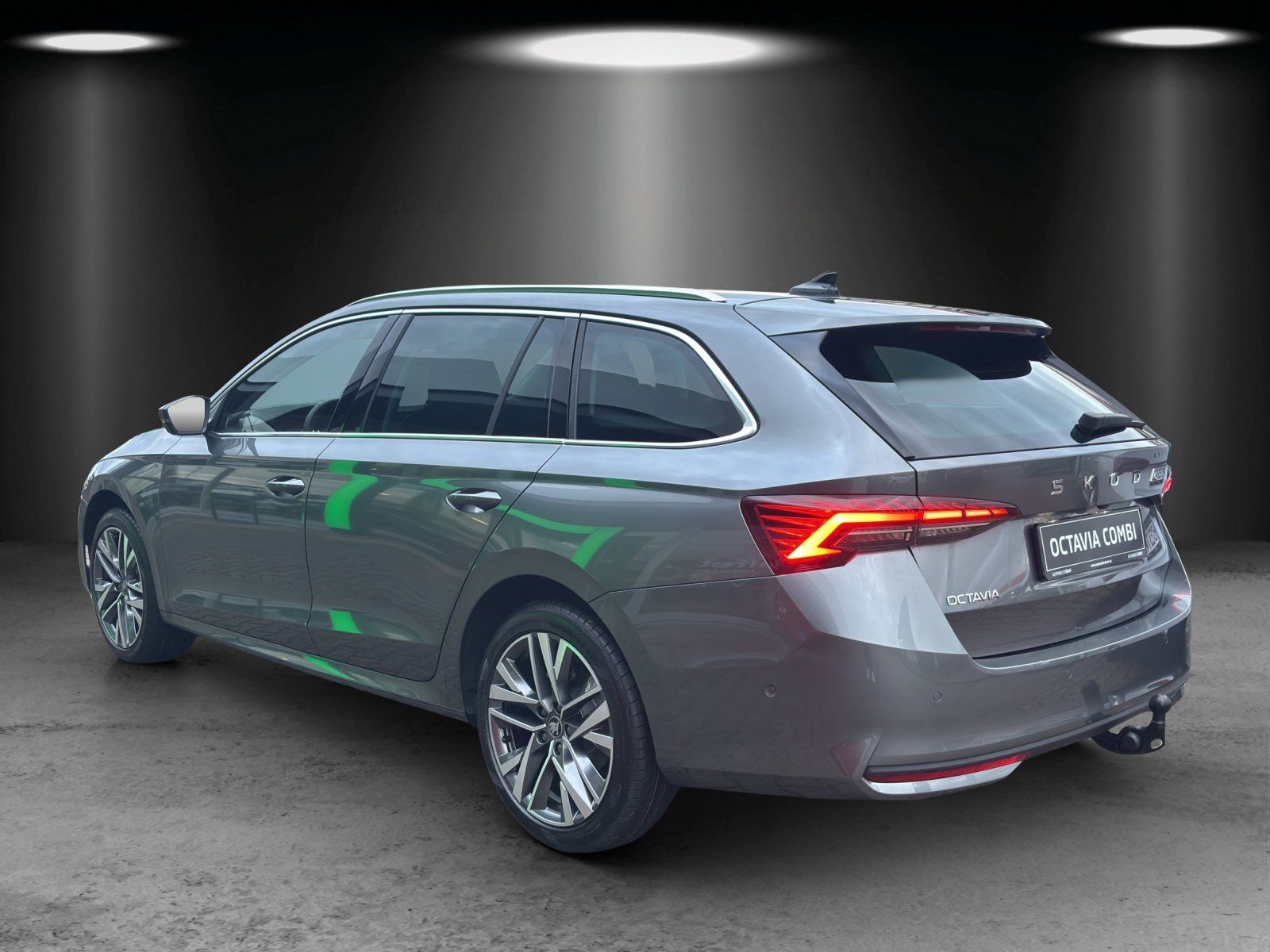 Fahrzeugabbildung SKODA Octavia Balance 1.5 TSI ACC+AHK+KAM+LED-MATRIX