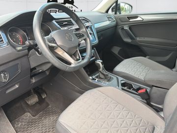 Volkswagen Tiguan - 9