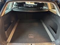 Volkswagen Passat Variant 2.0 TDI Business DSG PANORAMA SHZ - Image