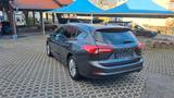 Ford Focus Turnier Titanium - Ford Focus Titanium mit Hybrid-Antrieb (Benzin/Elektro)