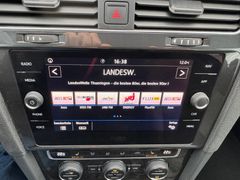 Fahrzeugabbildung Volkswagen Golf VII Comfortl. - Navi*Sitzhzg*ACC*PDC*2xKlim