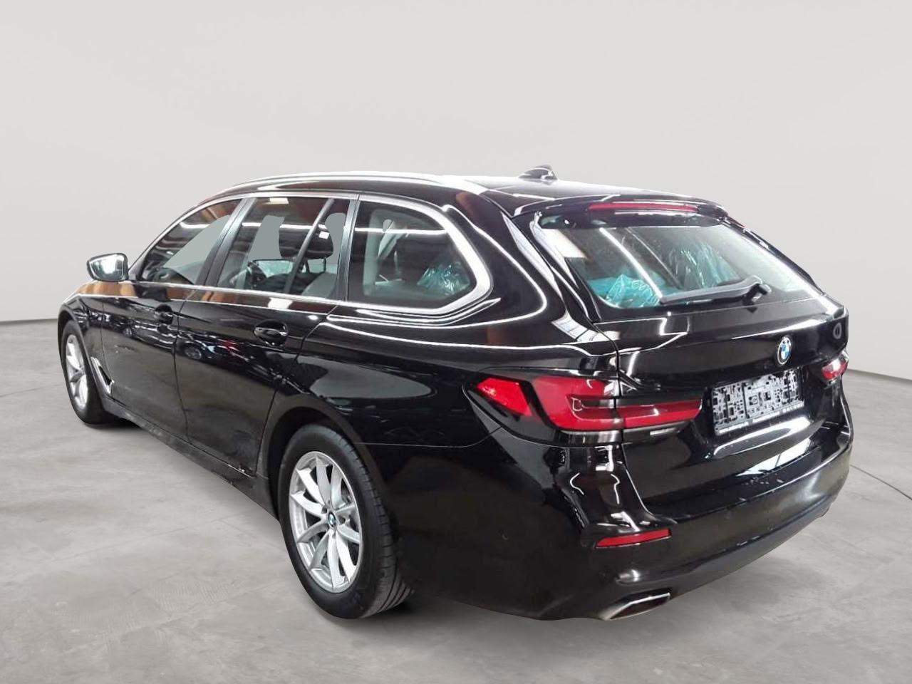 BMW 530d xDrive Touring Aut. AHK NAVI LED