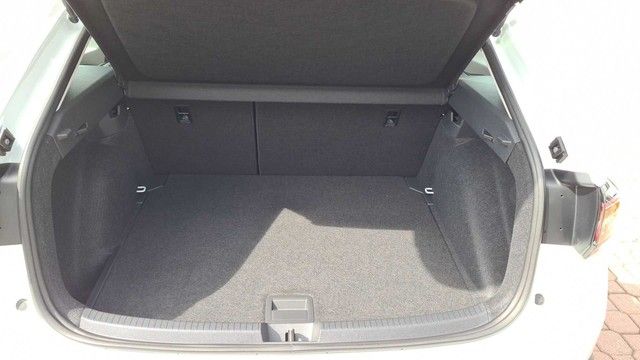 Fahrzeugabbildung Volkswagen Taigo TSI Style Matrix CarPlay AID ACC PDC SHZ L