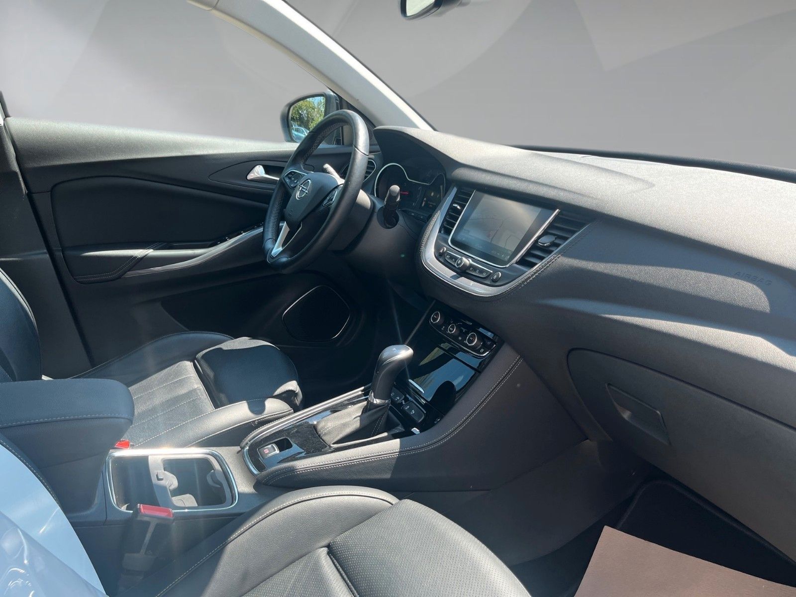 Opel Grandland (X) Innovation 1.2 Turbo – Bild 9
