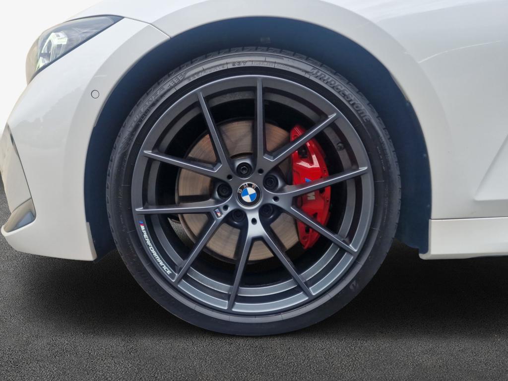 BMW M340d Touring xDrive, LED, SHZ, Panoramadach
