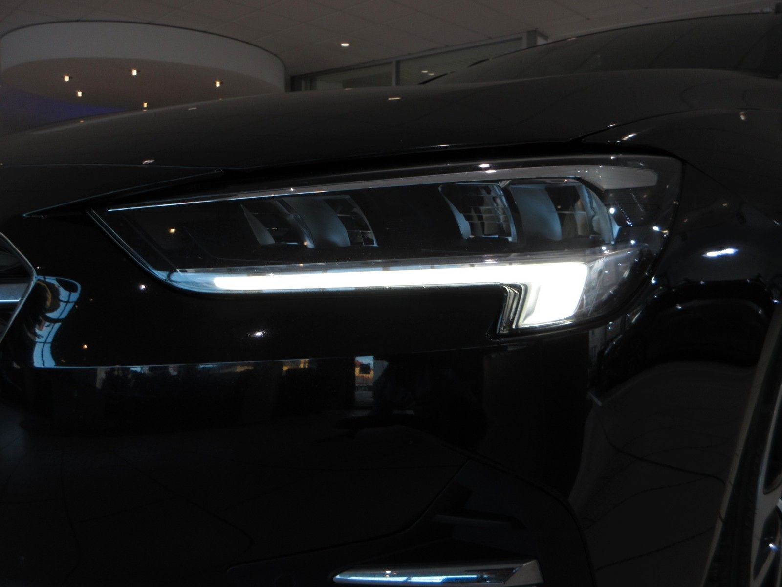Fahrzeugabbildung Opel Insignia B ST 1.5D LED/NAVI/PDC/SHZ/LHZ