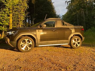 Dacia Duster Pickup Full Hybrid 150 ECO-G 4x4 Allrad