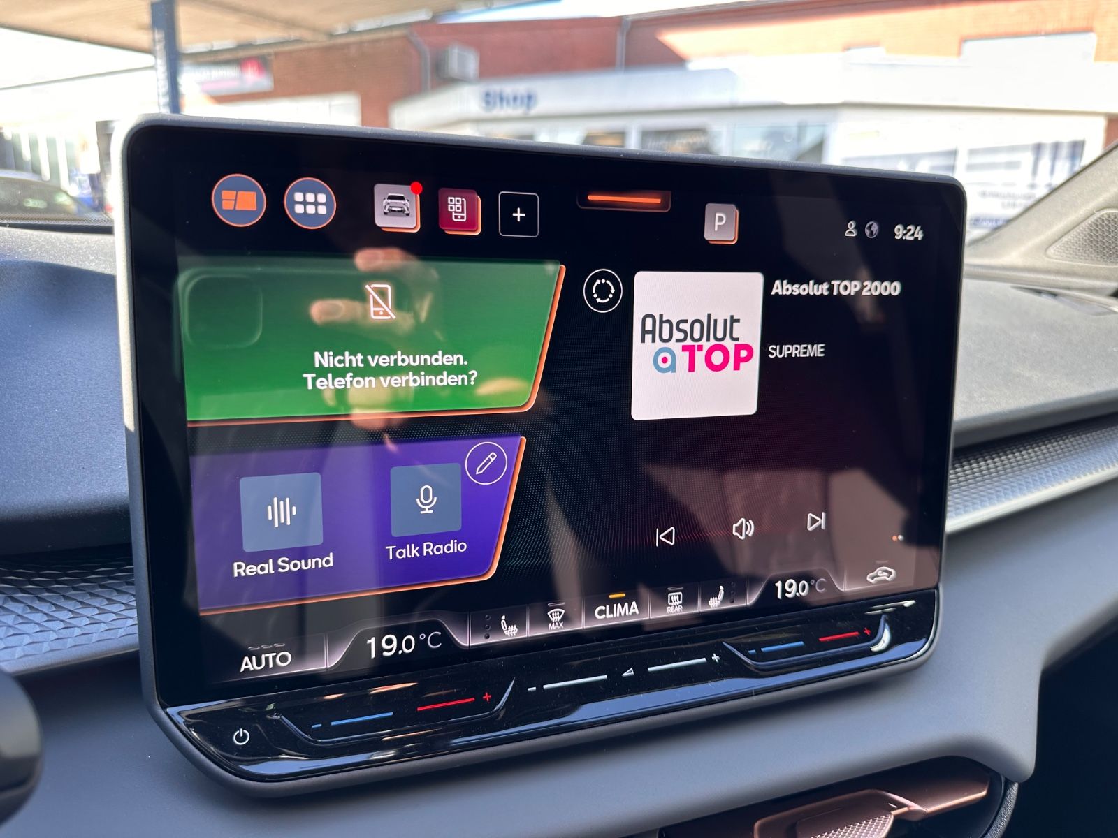 Fahrzeugabbildung CUPRA Terramar 1.5 eTSI AHK/ACC/SHZG/LED/PDC/RFK