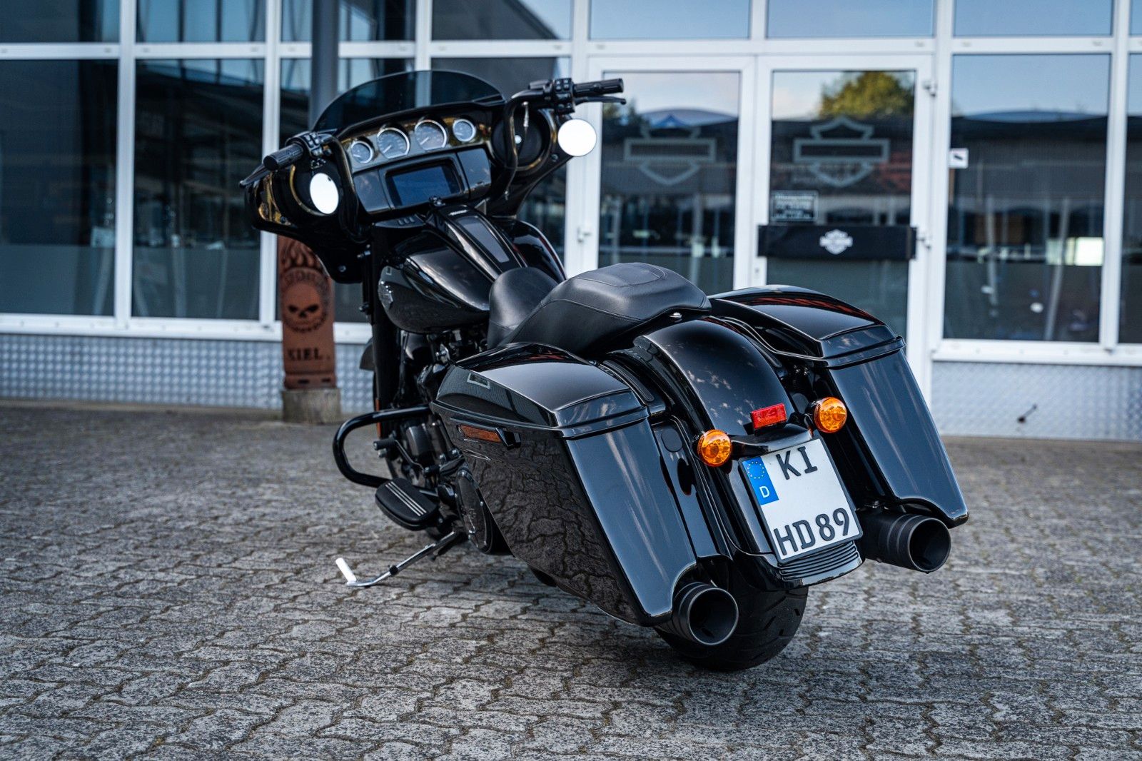 Fahrzeugabbildung Harley-Davidson STREET GLIDE SPECIAL 114 CUI - JEKILL & HYDE -