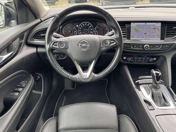 Opel Insignia - 8