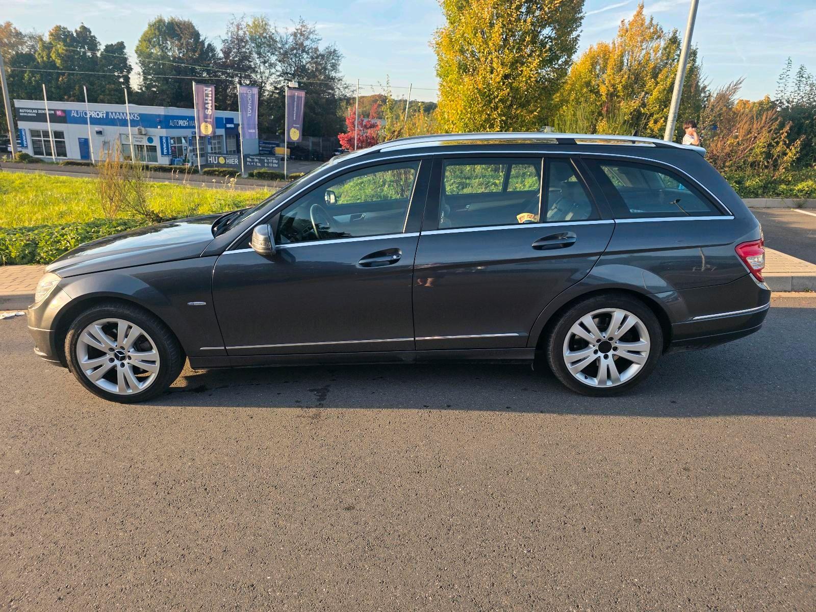 Mercedes-Benz C220 2009 — photo 7