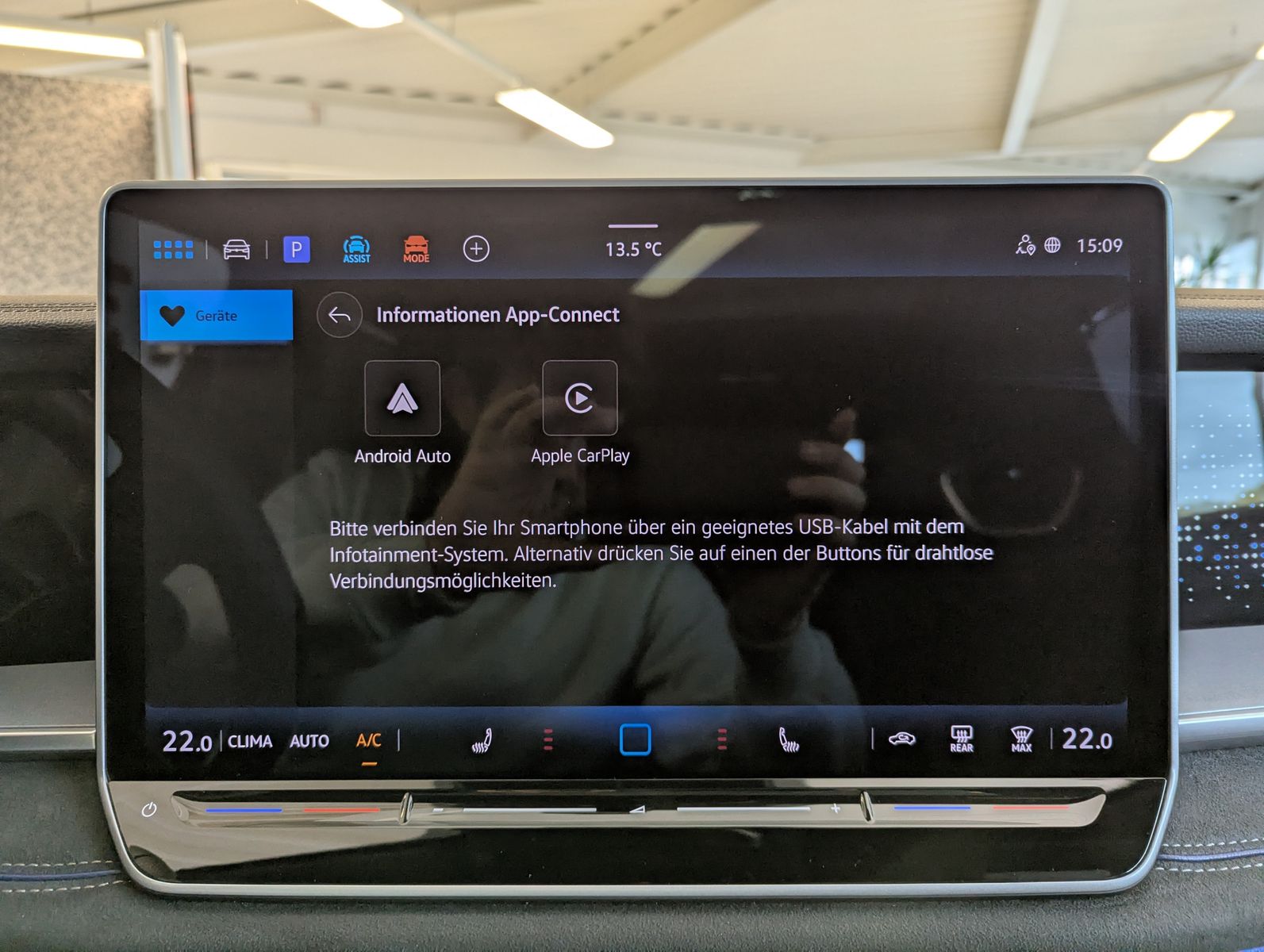 VW Tayron 2.0 4M R-Line Launch Pano Matrix AHK 20" - Image 37