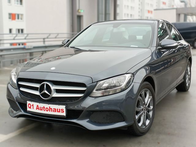 Mercedes-Benz C 180 KLIMA/SHZ/R-KAM/BLUETOO/1.HAND/10xService