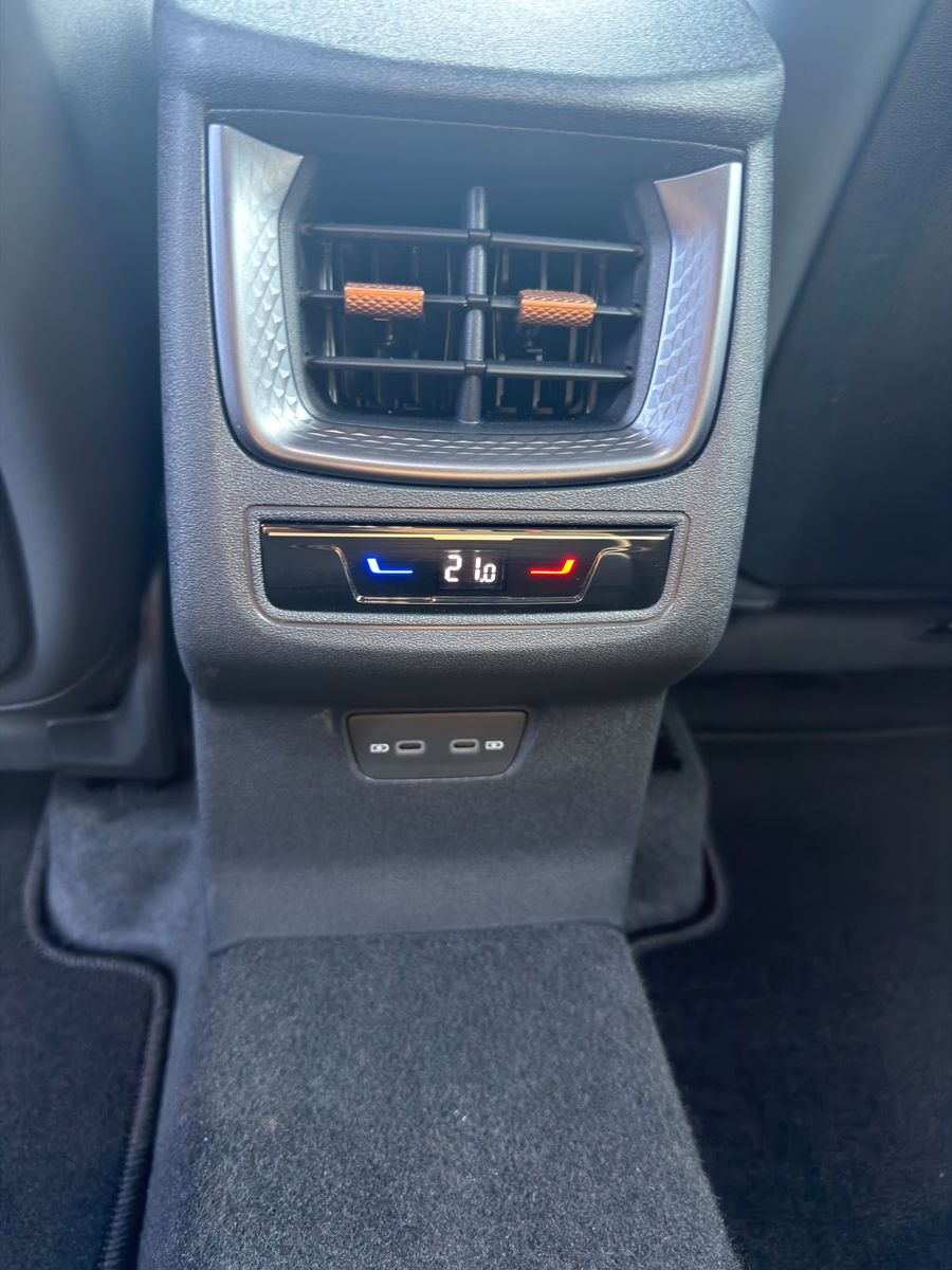 Иллюстрация автомобиля CUPRA Terramar 1.5 eTSIEDGE 360°SENN*19 "MEMORY*LED