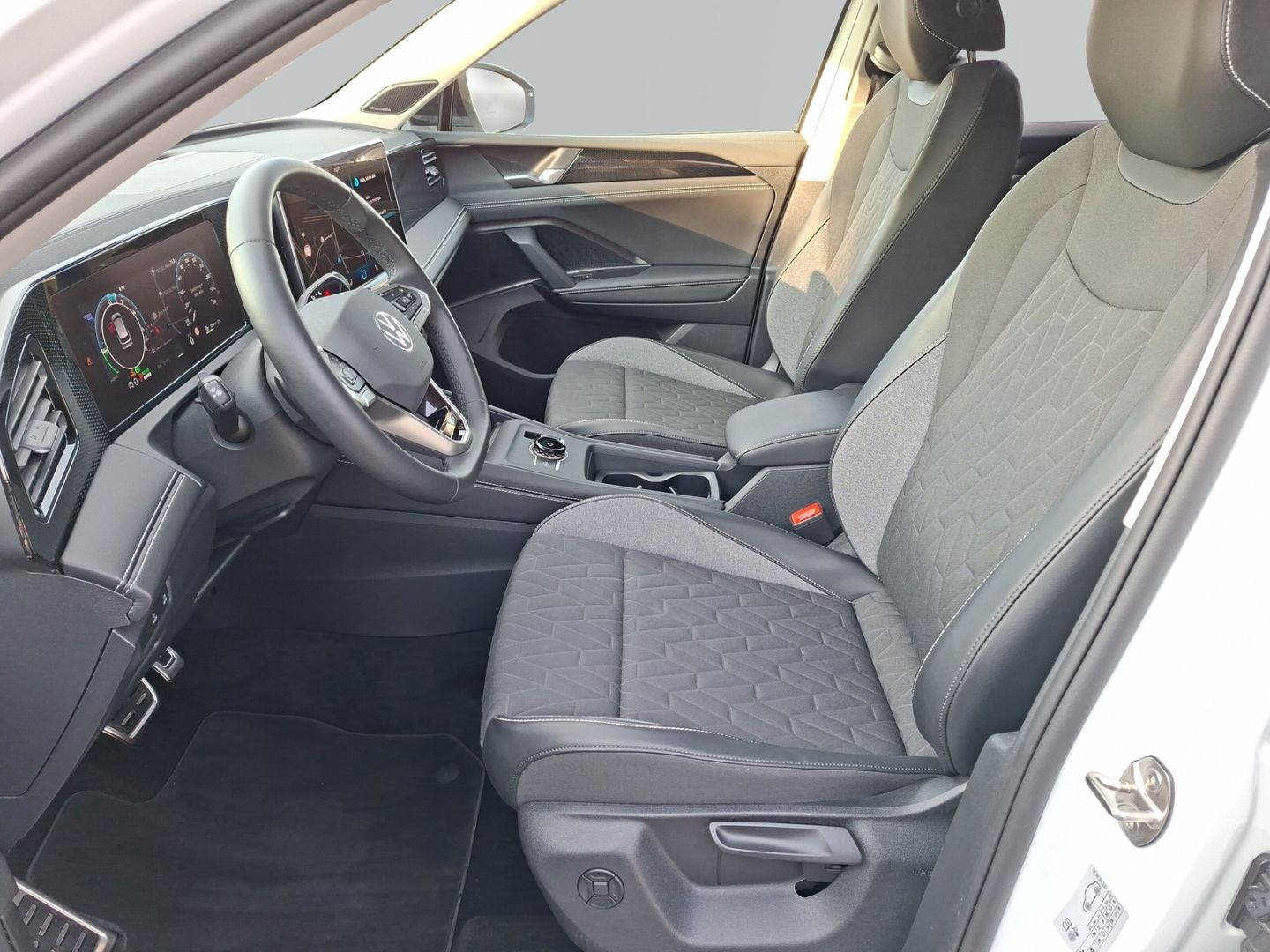 Tiguan 1.5 TSI eHybrid Energy *NAVI*AHK*DCC*