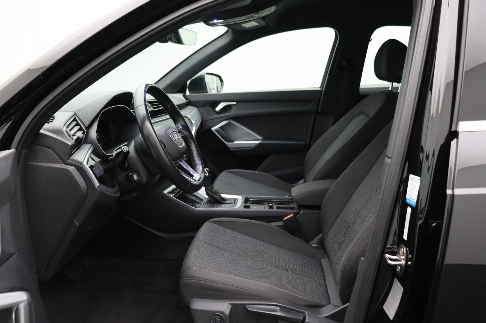 Fahrzeugabbildung Audi Q3 35 TFSI advanced