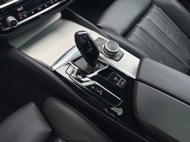 Foto Nummer 10: BMW 530e