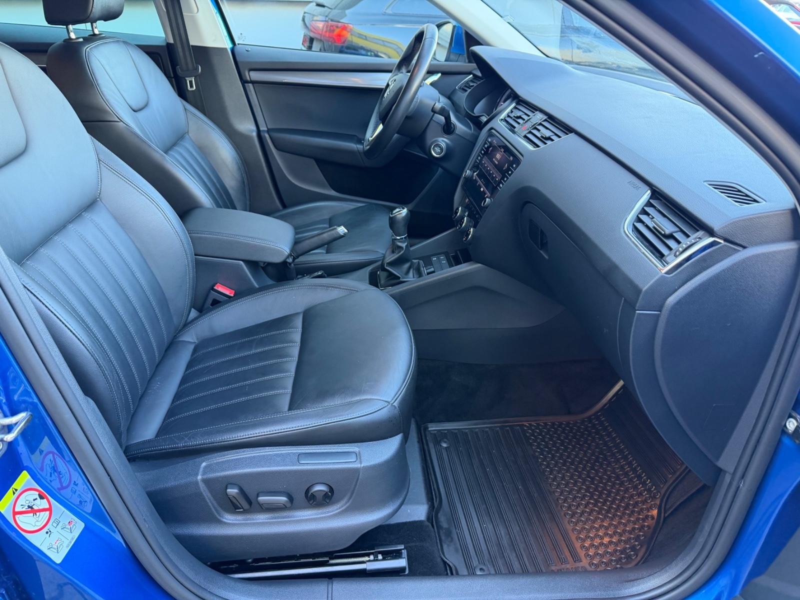 Skoda Octavia 2.0 TDI/LED/KAMERA/AHK/LEDER/MEMORY