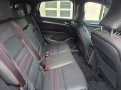Fahrzeugabbildung Arkana R.S. Line 1.3 TCe 160 EDC Schiebdach+360