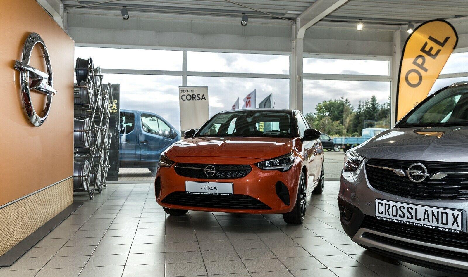showroom-image-top