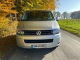 Volkswagen T5.2 Caravelle | 1. Hand | 8-Sitzer - Volkswagen T5 Caravelle mit Diesel-Antrieb: Kleinbus, 2.5