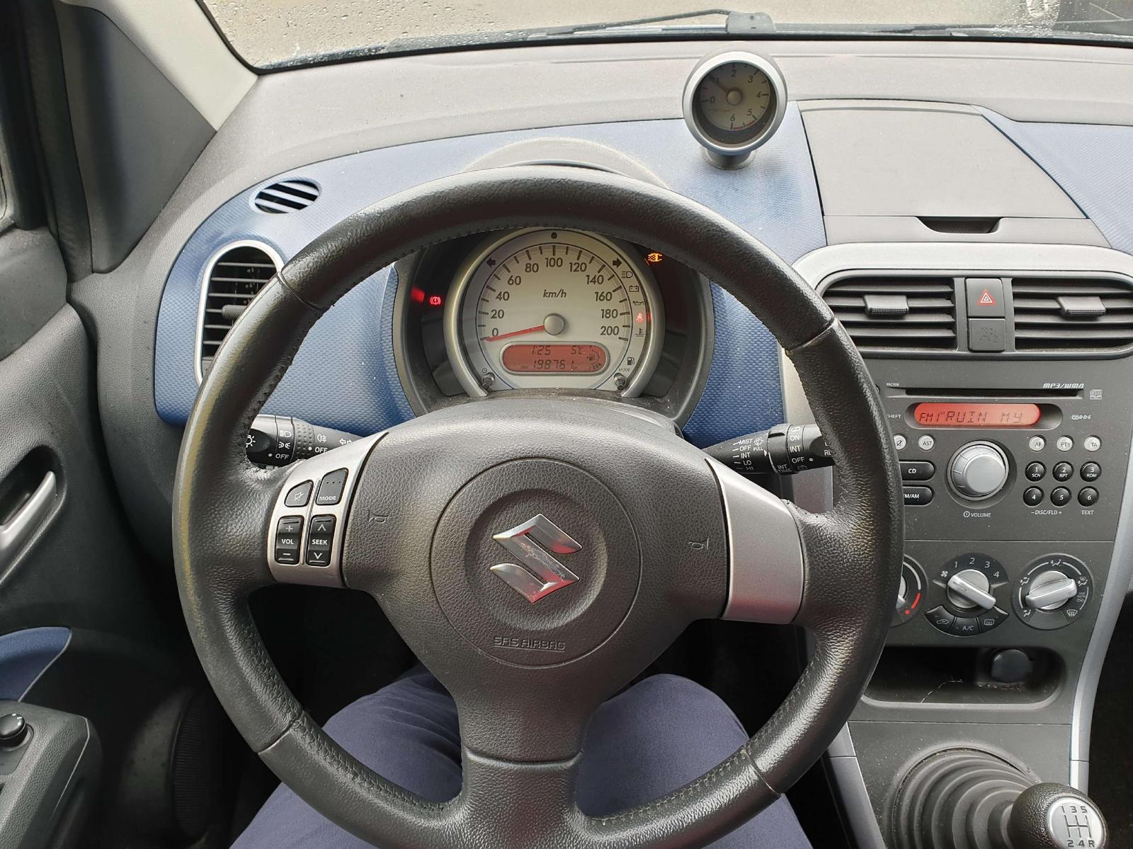 Suzuki Splash 2009 — photo 8