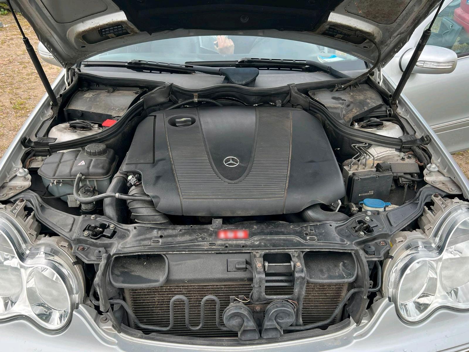 Mercedes-Benz C200 2006 — photo 5