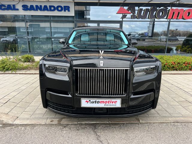 Rolls-Royce Phantom 2025