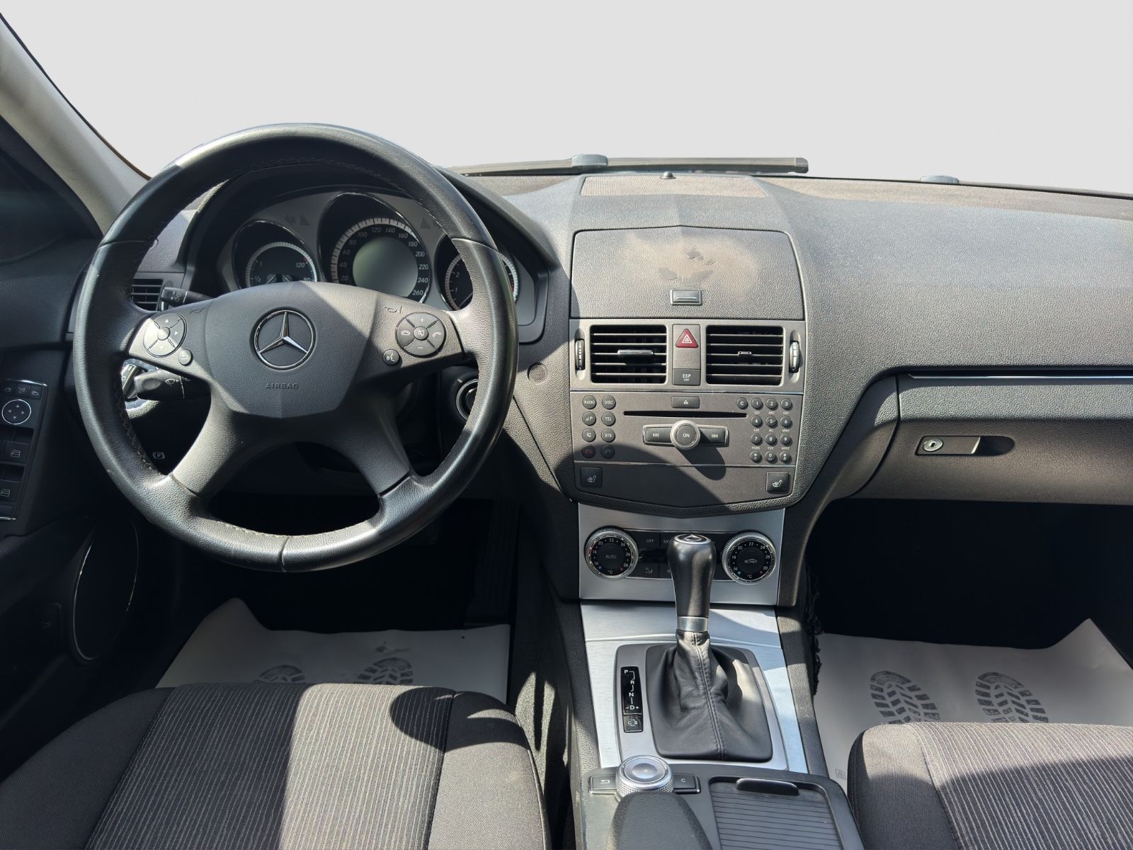 Fahrzeugabbildung Mercedes-Benz C 200 CGI BlueEfficiency/Klimaautom./Tempo.