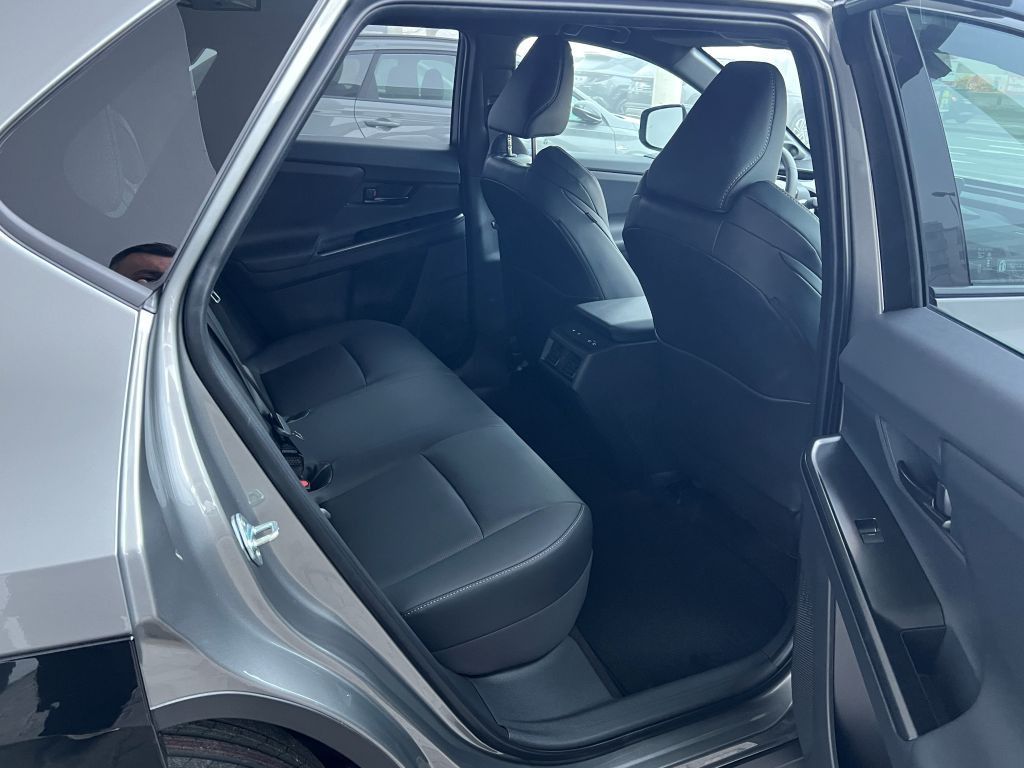 Fahrzeugabbildung Toyota bZ4X AWD Lounge 360,KlimaA,LED,Navi,SHZ,SoundSys