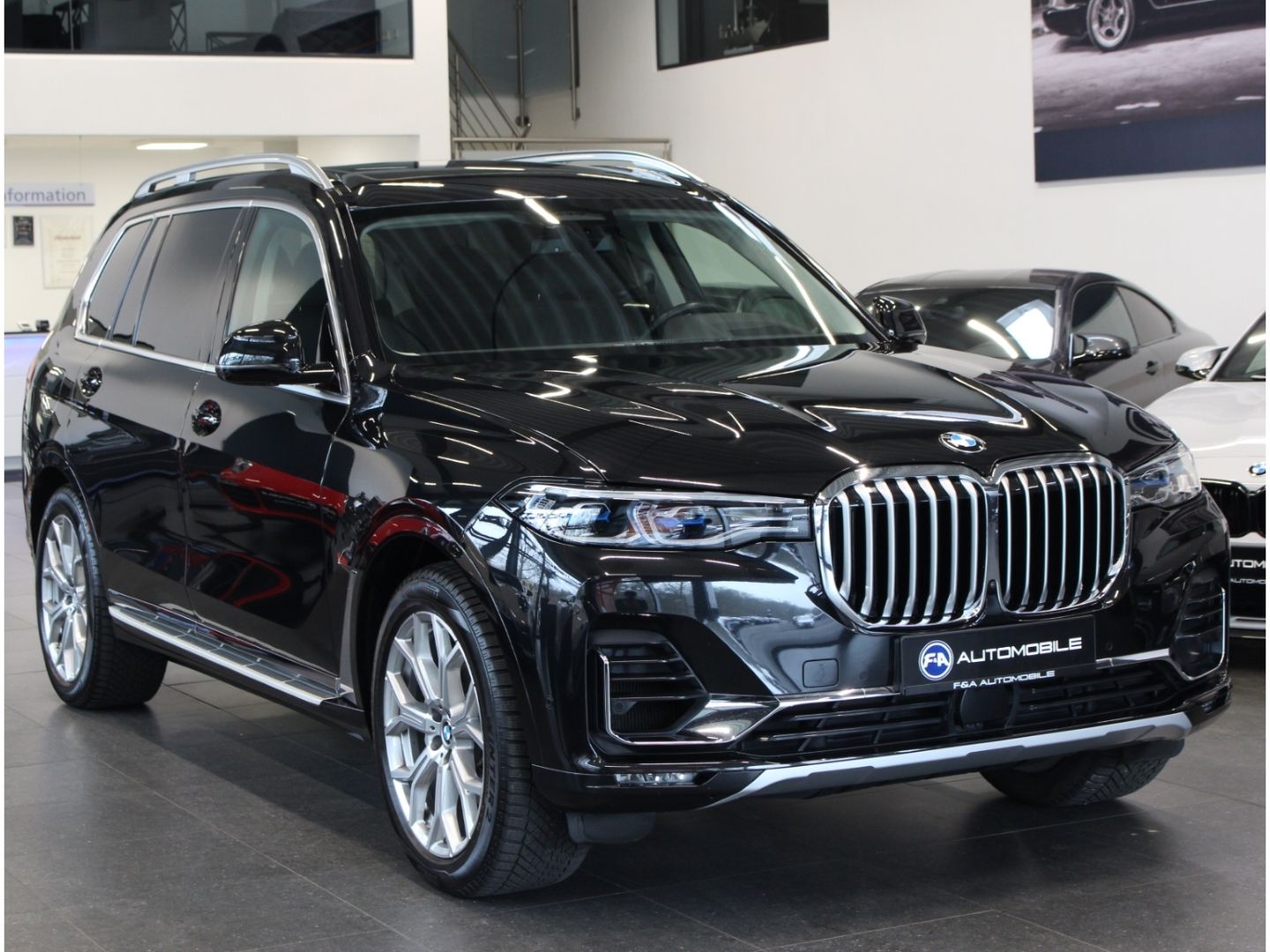 Fahrzeugabbildung BMW X7 xDrive 40 d Design Pure Excellence*Skylounge