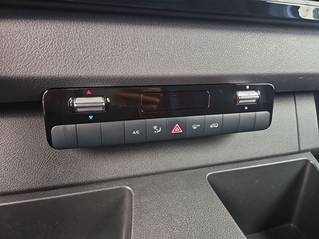 Fahrzeugabbildung Mercedes-Benz Sprinter 317 Kasten PRO L2H2 LED Schwingsitz EDW